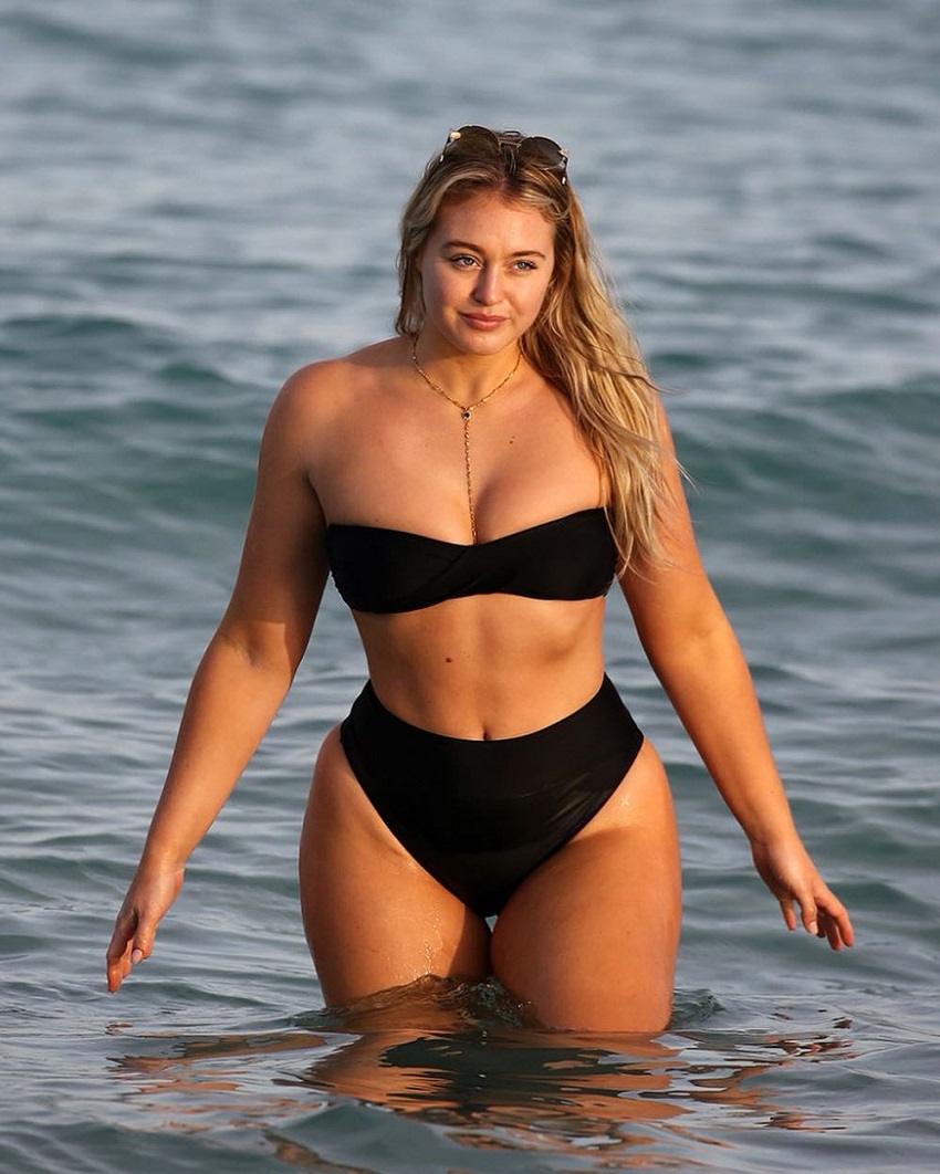 Iskra Lawrence - Thick, muscly, thin, legs covered in
