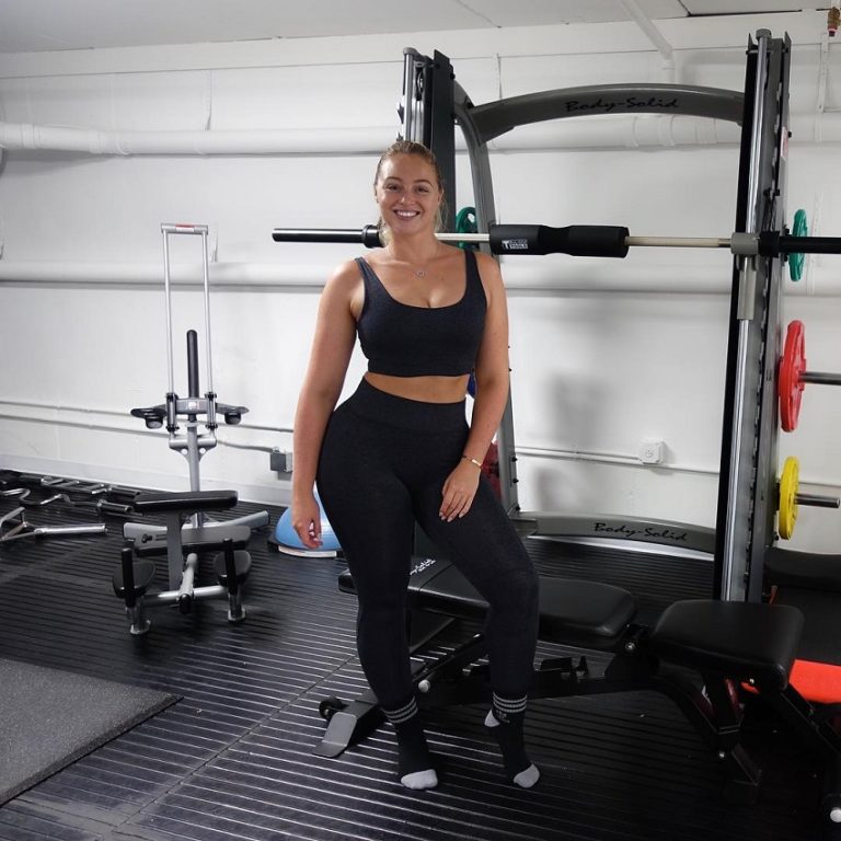 Iskra Lawrence - Greatest Physiques